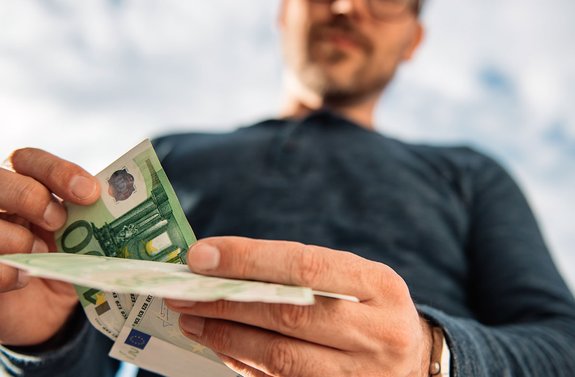 "Cash use in Germany", a study on the extent of illicit payments (Deutsche Bundesbank, 2019)
